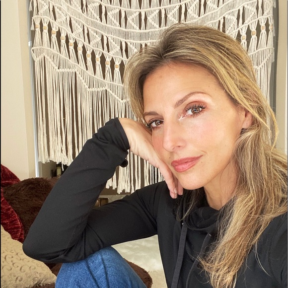 Meet your Posher, Meredith - Picture 3 of 4